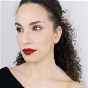 Makeup artist offre lezioni di trucco per imparare a valorizzare se stessi, da trucchi più semplici per il giorno a quelli più ricercati per le feste.
Contattami! Ti insegnerò pochi e semplici passi per risaltare i tuoi lineamenti e la tua bellezza!